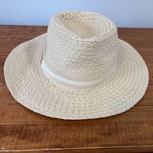 NWT VINCE CAMUTO Beige Woven Design Panama Hat